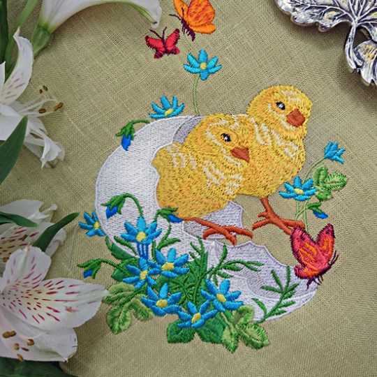 Vintage Easter chicks Machine Embroidery Design
