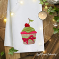 Christmas dessert cupcake