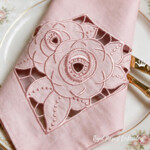 Motif de broderie à la machine « Rose Richelieu Corner » – 2 tailles