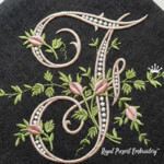 Monogramme F avec roses Motif de broderie machine