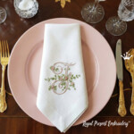 Monogramme F avec roses Motif de broderie machine