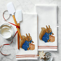 Squirrel opens a gift Machine Embroidery Design - 8 sizes