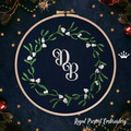 Winter mistletoe wreath Machine embroidery design - 3 sizes