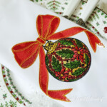Festive ball with a red bow - 4 sizes