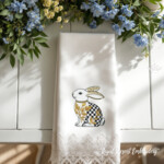 Rabbit Checkered Baroque small - 4 sizes