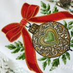 Christmas ball with heart and greenery - 4 sizes