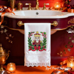 Nutcracker in Holiday Laurel - 4 sizes