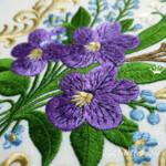 Bouquet de pensées printanières Medallion - 4 tailles